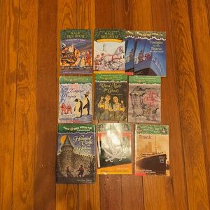 Lot of 10 Magic Tree House Books